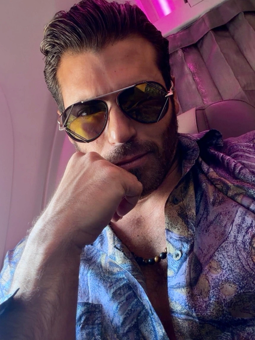 Сейчас Джан Яман живет в Италии | Источник: canyaman / Instagram (экстремистская организация, деятельность запрещена на территории РФ)