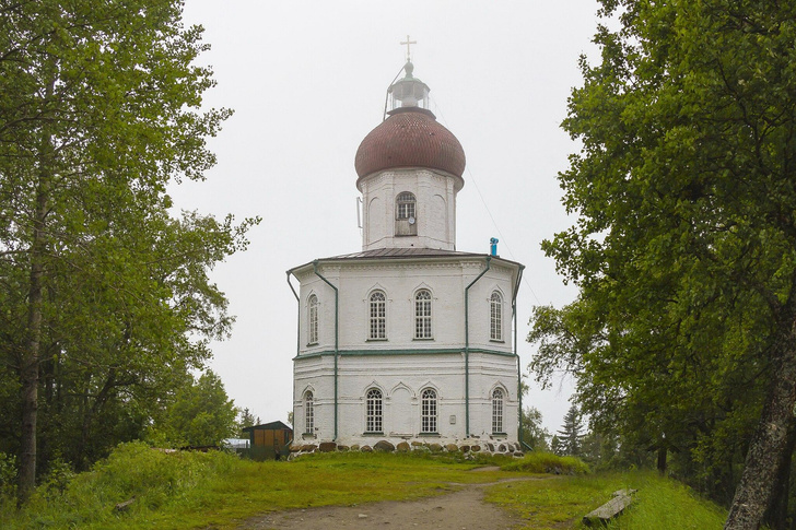 Во всех концах страны: 10 самых интересных и красивых маяков России