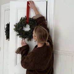 Как оформить интерьер к Новому году: рекомендации дизайнера по выбору оттенков и украшений