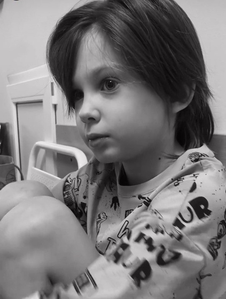 Сын Стаса Пьехи проходит реабилитацию в больнице после операции – фото