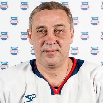 <p>Дмитрий Затонский</p>