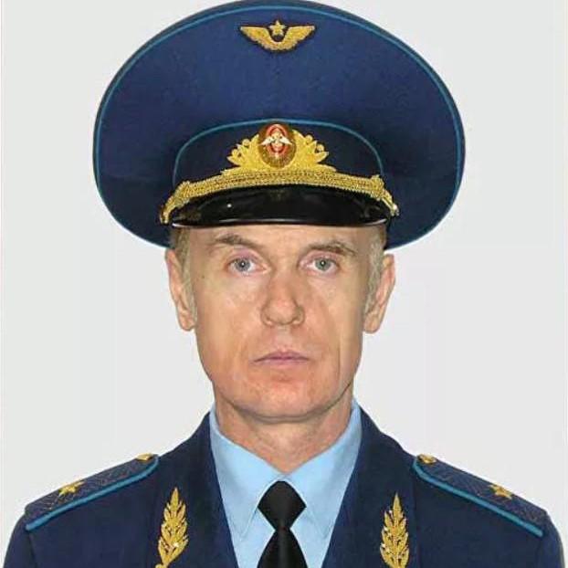 <p>Владимир Попов</p>