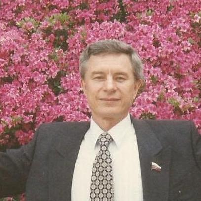 <p>Владимир Тетельмин</p>