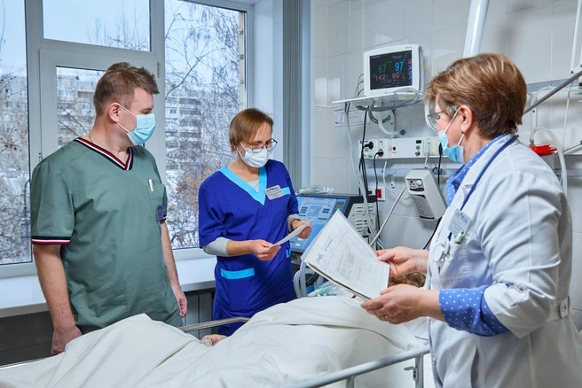 Пациент провел в реанимации десять дней | Источник: minzdrav.midural.ru