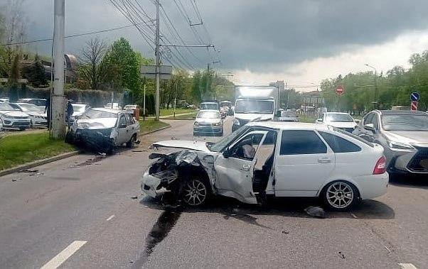 Авария на проспекте Кулакова в Ставрополе | Источник: Госавтоинспекция Ставрополья