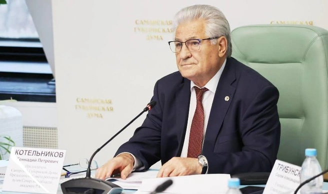 Совет ректоров вузов Геннадий Котельников возглавил в 1999 году | Источник: Самарская Губернская дума / t.me