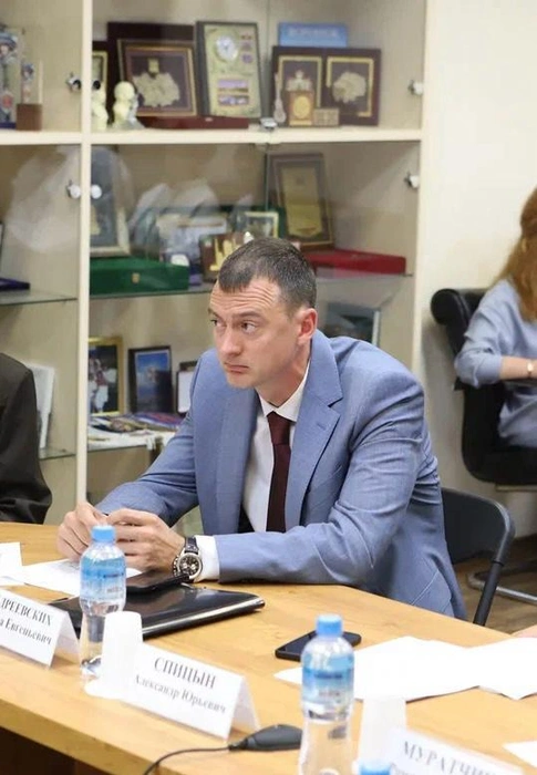 Депутату Гордумы от КПРФ Даниле Андреевских важно, что происходит в нашем городе, и он старается делать всё возможное для его улучшения | Источник: Данила Андреевских
