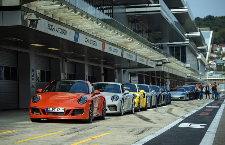 Вирус Porsche: как прокатиться на всех моделях автомобильного бренда за один день