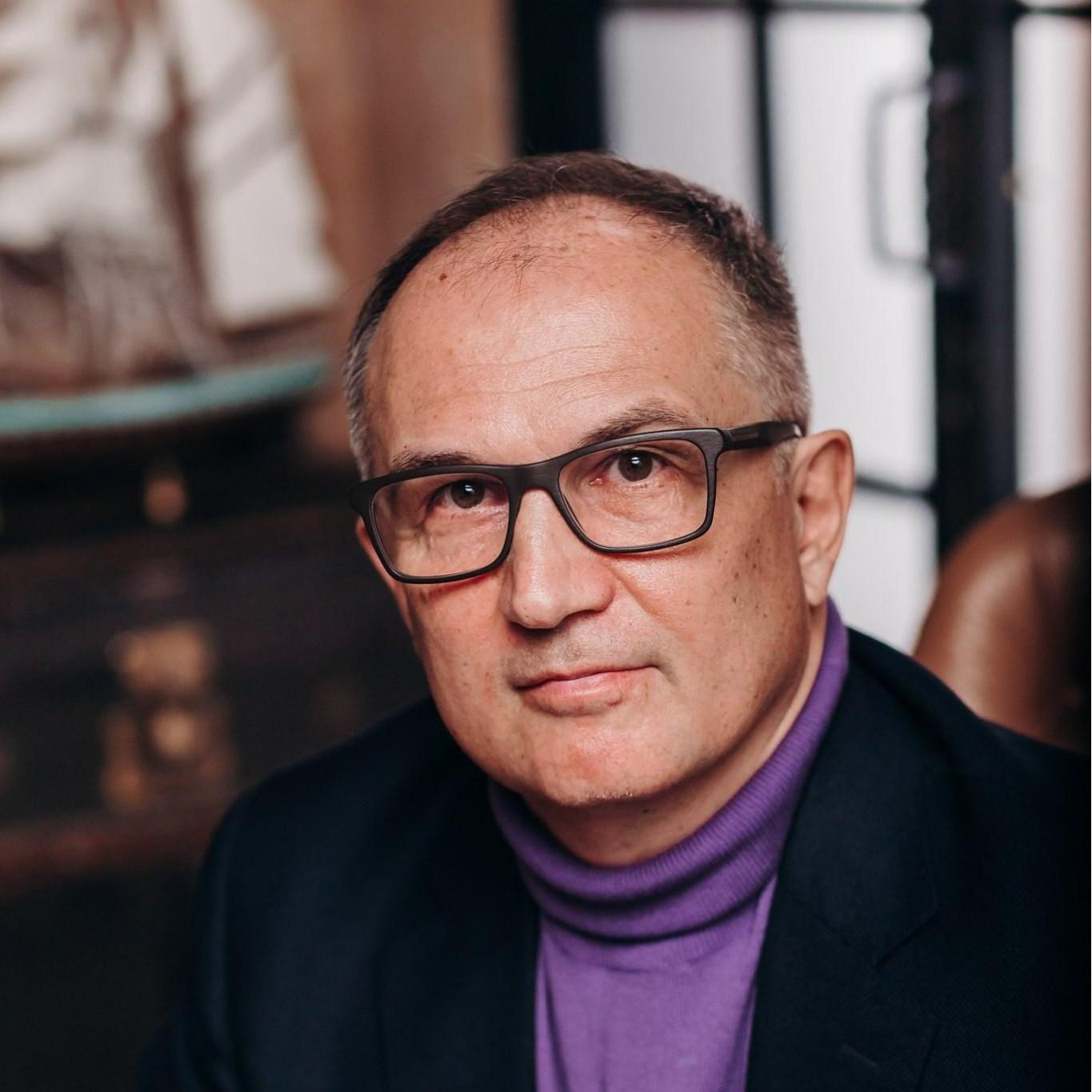 <p>Константин Калачев</p>