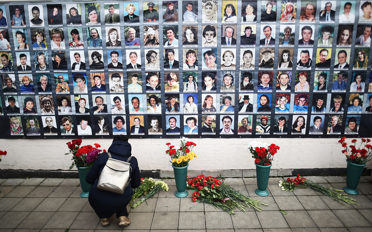 «Мы идем умирать»: что произошло на Дубровке в «три черных дня» ровно 19 лет назад