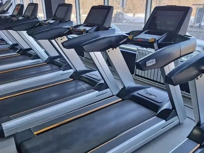 Четырехлетнему ребенку зажевало ногу на беговой дорожке в фитнес-клубе на северо-западе Москвы | Источник: Прокуратура Москвы / T.me