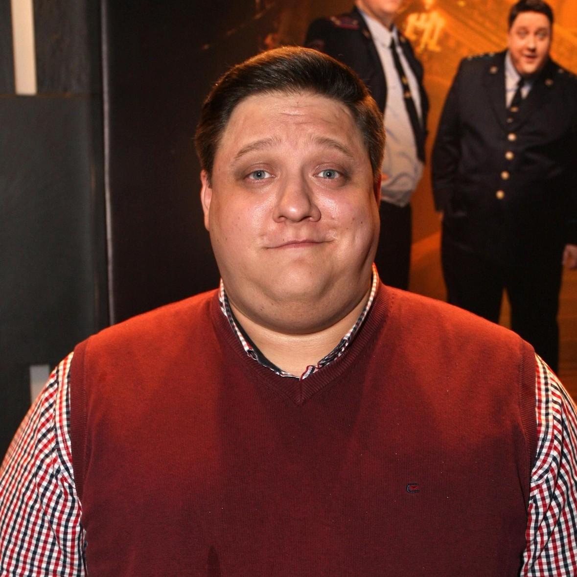 Актер Роман Попов умер после рецидива рака мозга