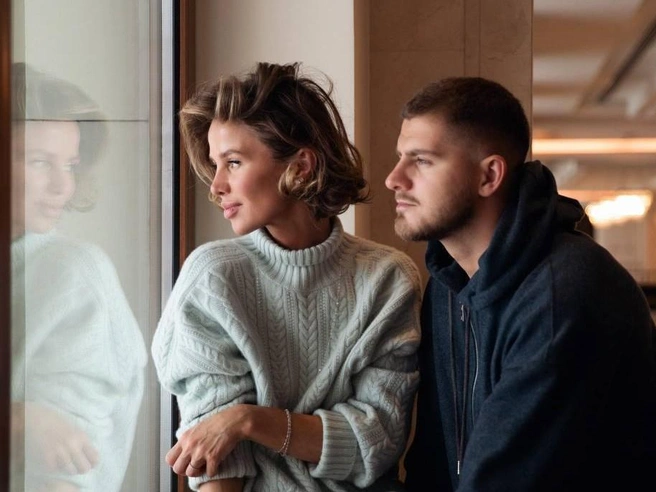 Алекса передумала расставаться с мужем | Источник: Aleksa / T.me