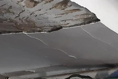 В Волгограде разрушается подземный переход, жители в опасности