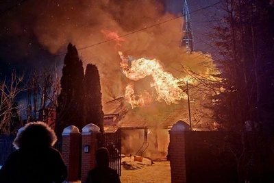 В Приморском районе горел частный дом