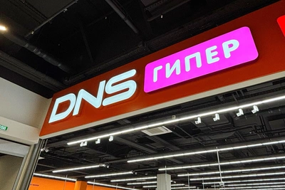 DNS приостановила доставки из-за пожара на складе во Владивостоке