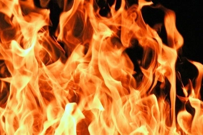 Эвакуация детей через окно: подробности пожаров в Томари