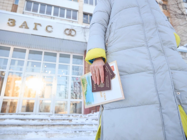 Расторжение брака в одностороннем порядке допустимо, однако требует внимания к деталям процедуры | Источник: Роман Данилкин