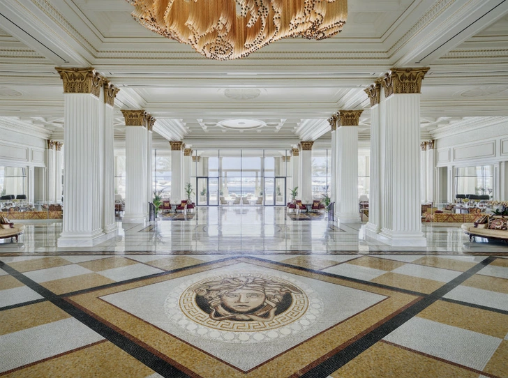 Выиграйте путешествие на двоих в Palazzo Versace Dubai