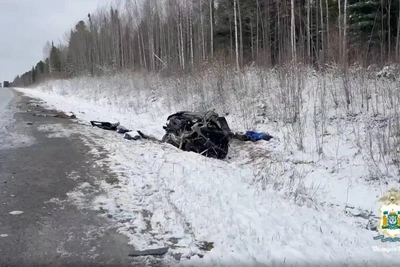 На трассе Тюмень-Ханты-Мансийск BMW столкнулся с грузовиком: двое погибли