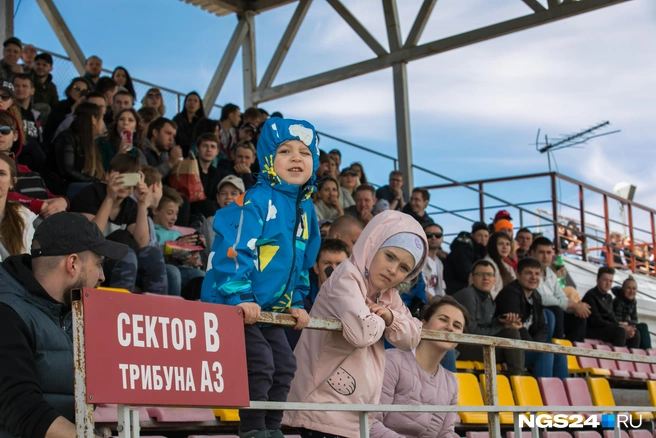 К серии RDS трибуны заметно пополнились зрителями | Источник: Артем Ленц
