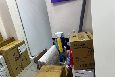 Пункты выдачи в Екатеринбурге переполнены из-за новогоднего ажиотажа