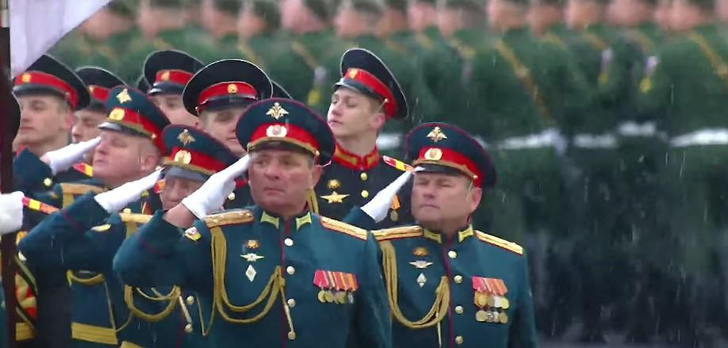 Климатический апокалипсис? В Москве снег, в Сочи полярные сияния из-за сильнейших магнитных бурь