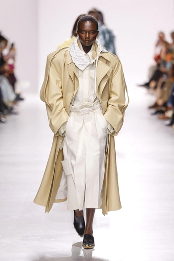 Bottega Veneta весна-лето 2026