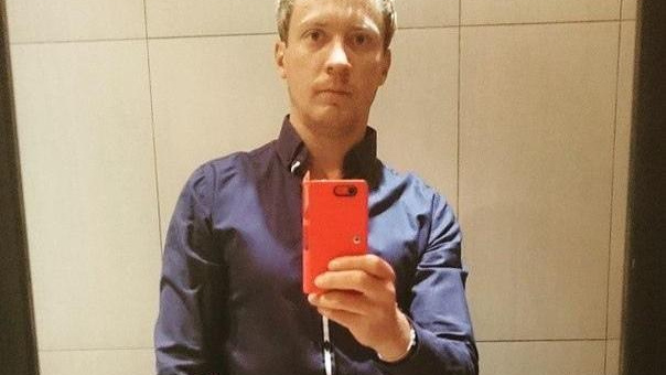 Самоубийство или месть спецслужб? Интернет гадает, почему умер мужской коуч из Уфы Денис Бурхаев