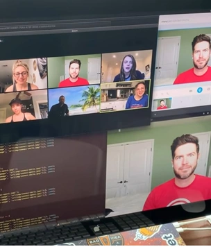 Разработчик создал нейросеть, которая может вместо него общаться в Zoom (видео)