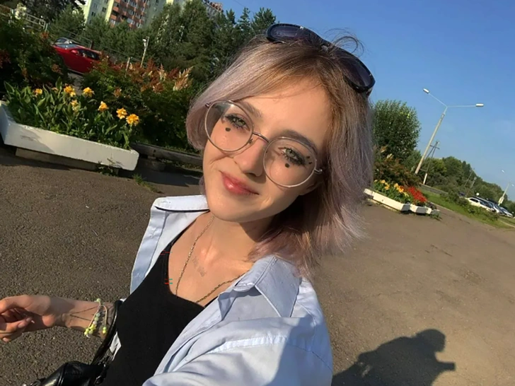 Как сейчас выглядит Даша Суднишникова — школьница, которая «родила» от 10-летнего друга | parents.ru