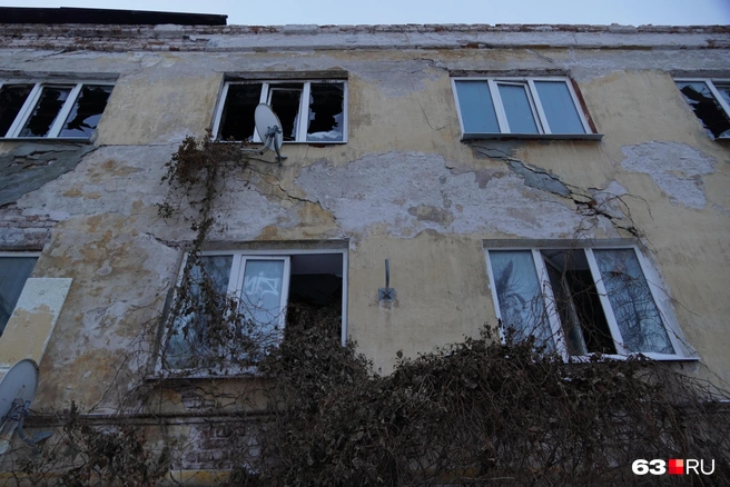 Во всех случаях причина одна&nbsp;— «неосторожное обращение с огнем неустановленных лиц» | Источник: Алексей Ногинский / 63.RU