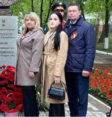 Справа&nbsp;— Расих Ахмадеев | Источник: ГАПОУ «Казанский политехнический колледж» / Vk.com