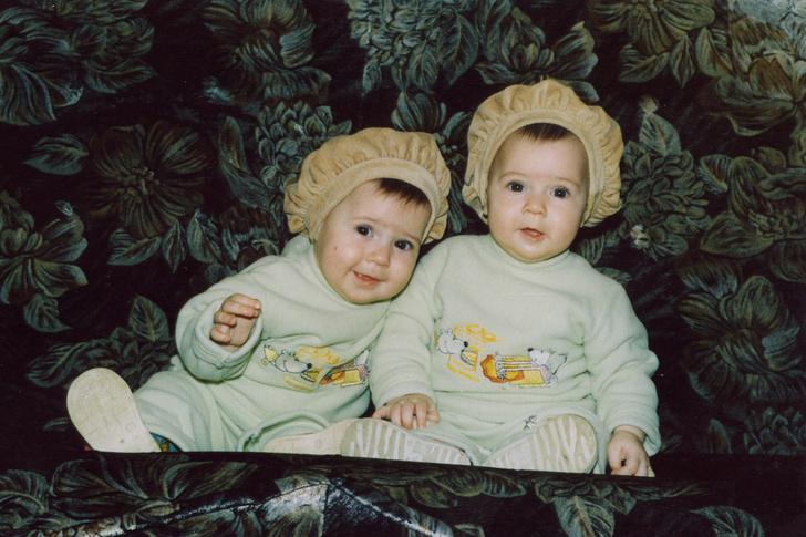 парад близнецов в тюмени рождение двойняшек как родить двойняшек