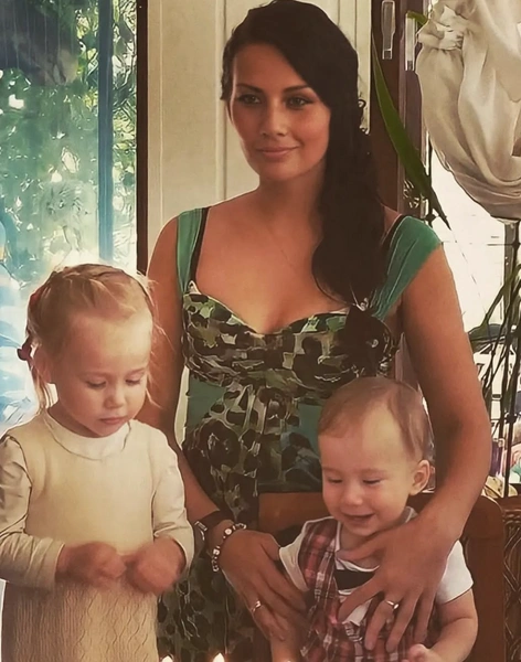 Марианна, Митя и Алекса погибли 31 октября 2015 года | www.starhit.ru