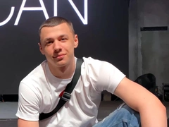 Рэпер Макан объяснил неявку на отправной пункт и сказал, пойдет ли в армию