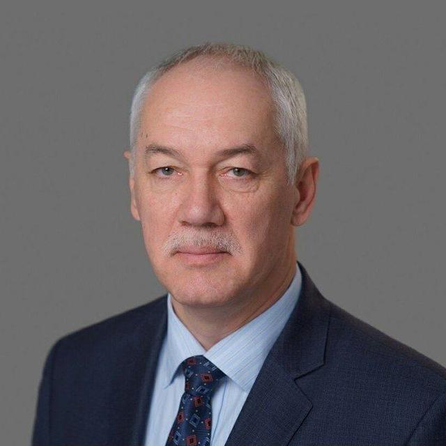 <p>Андрей Брик</p>