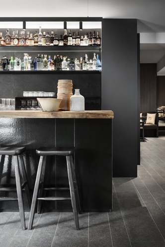 Винный бар-бистро 75 Café & Lounge — новый проект Пьеро Лиссони (фото 8.2)