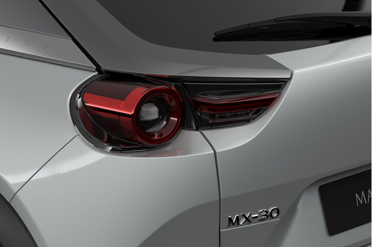 Фото №4 - Mazda MX-30: крыльями звеня