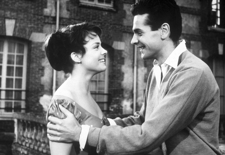 Обнаженная Мари-Элен Арно Принимает Душ – Гимназистки 1957 Обнаженная Мари-Элен Арно Принимает Душ – Гимназистки 1957