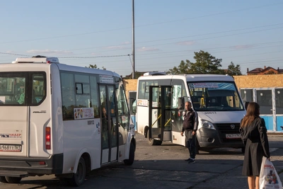 Минтранс провел совещание с перевозчиком после жалоб на автобусы