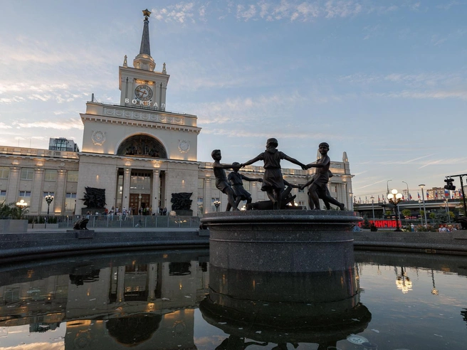 К открытию площади готовились долгих несколько месяцев | Источник: Алексей Волхонский / V1.RU