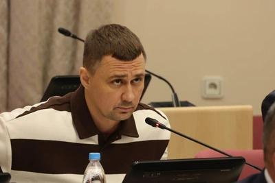 Депутаты Самарской думы уносят ложки и вилки