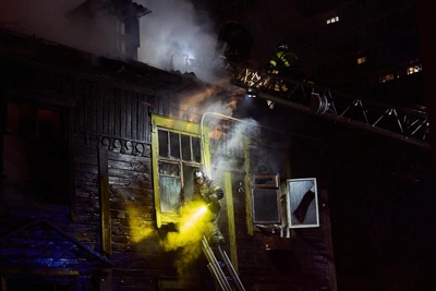 Двое погибли при пожаре в СНТ Цветущий сад под Волгоградом