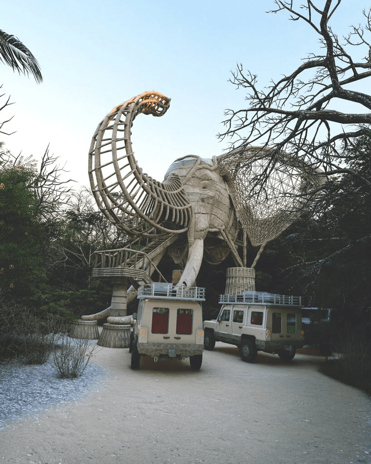 Смотровая площадка в форме слона на Шри-Ланке
