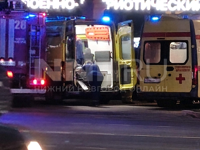 На месте аварии было несколько машин скорых | Источник: читатель NN.RU 