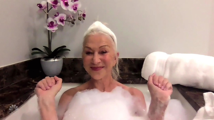 75-летняя Хелен Миррен показала себя в ванне без одежды