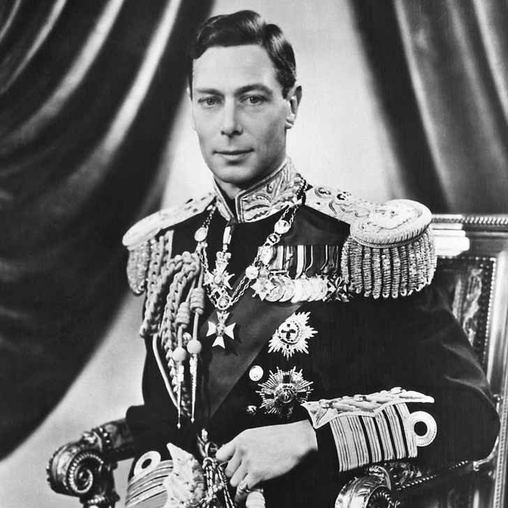 Принц Чарльз стал новым королем Великобритании и взял себе новое имя