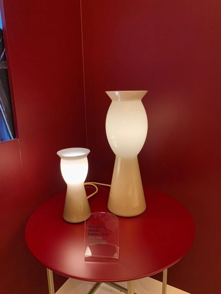Лампы из коллекции Idalion Luminoso от Алессандро Мендини.