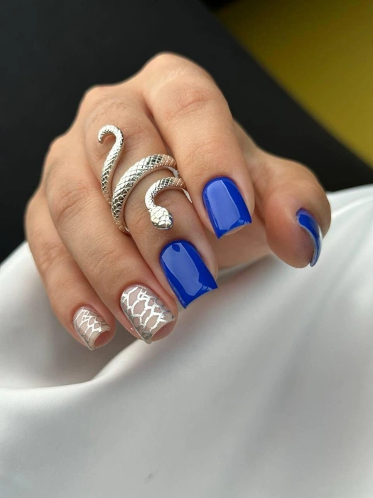 Источник: nebo.salon.ekb / Instagram.com (экстремистская организация, деятельность запрещена на территории РФ)